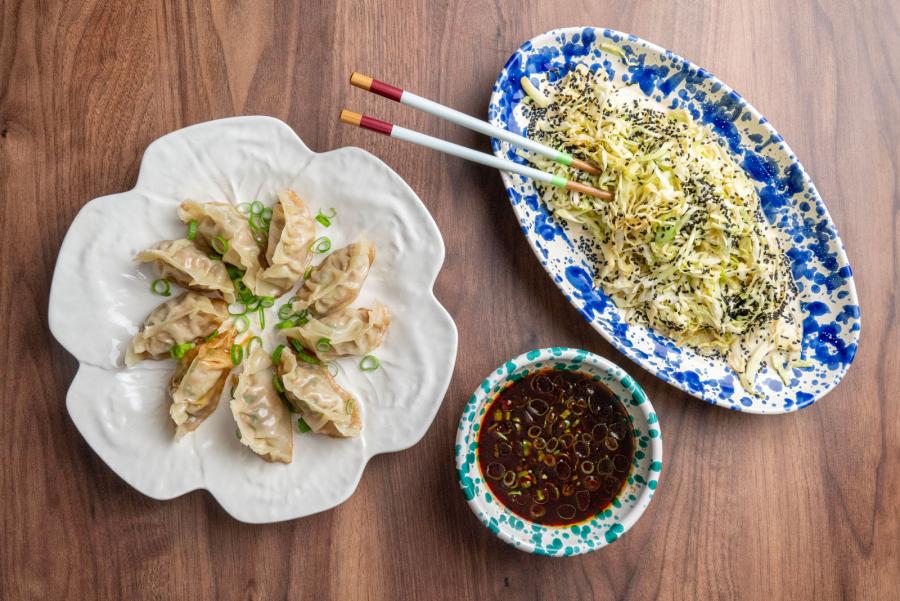 Gyoza med svinekjøttdeig & chilidipp