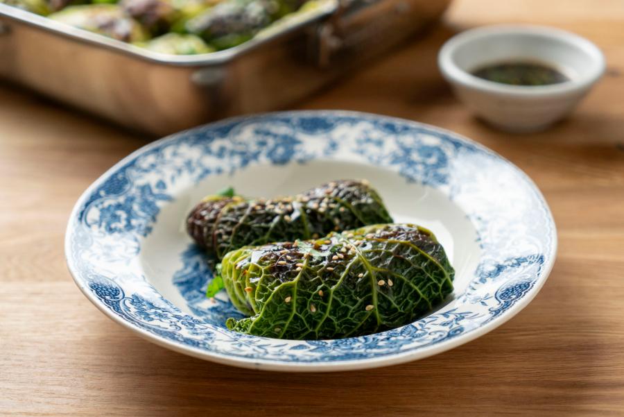 Asiatiske kålruletter med svinekjøttdeig