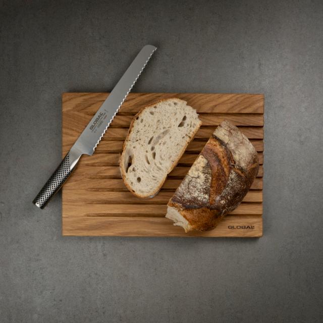 Brødskjærebrett i eik 35 x 25 cm
