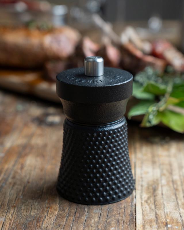 Pepperkvern i støpejern 10 cm